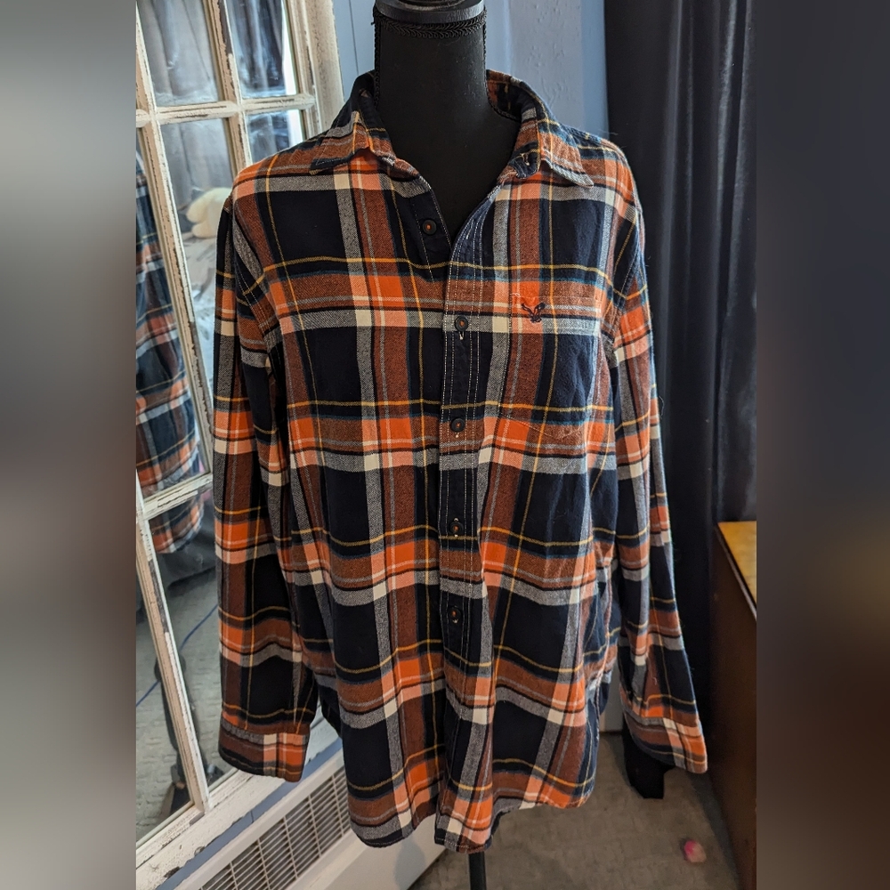 Men's American Eagle Plaid Flannel shirt, medium